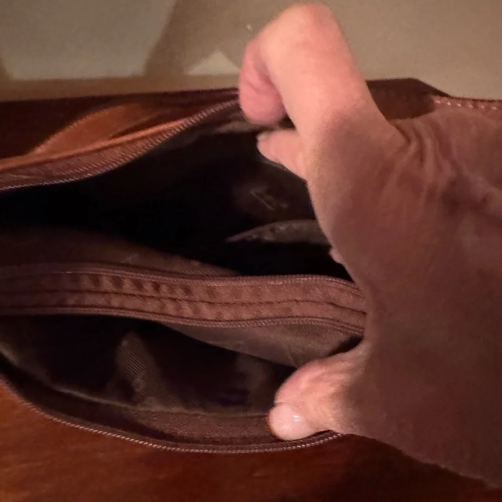 b.o.c. Cedar Ridge Hobo Crossbody  Brown Shoulder Bag with Dual Zippers